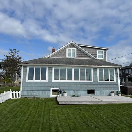 Seaside Beach Front House On The Promenade Екстериор снимка